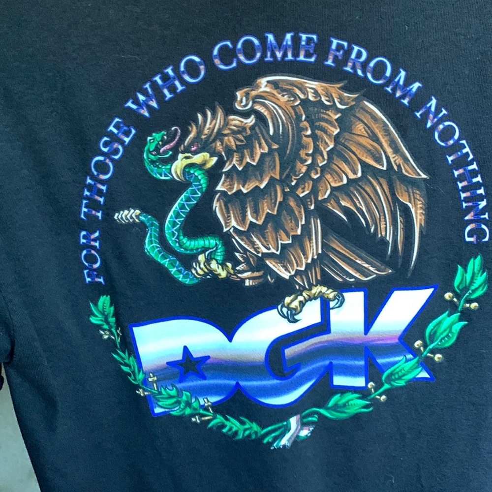DGK Youth Large “For those who come from nothing” Tee